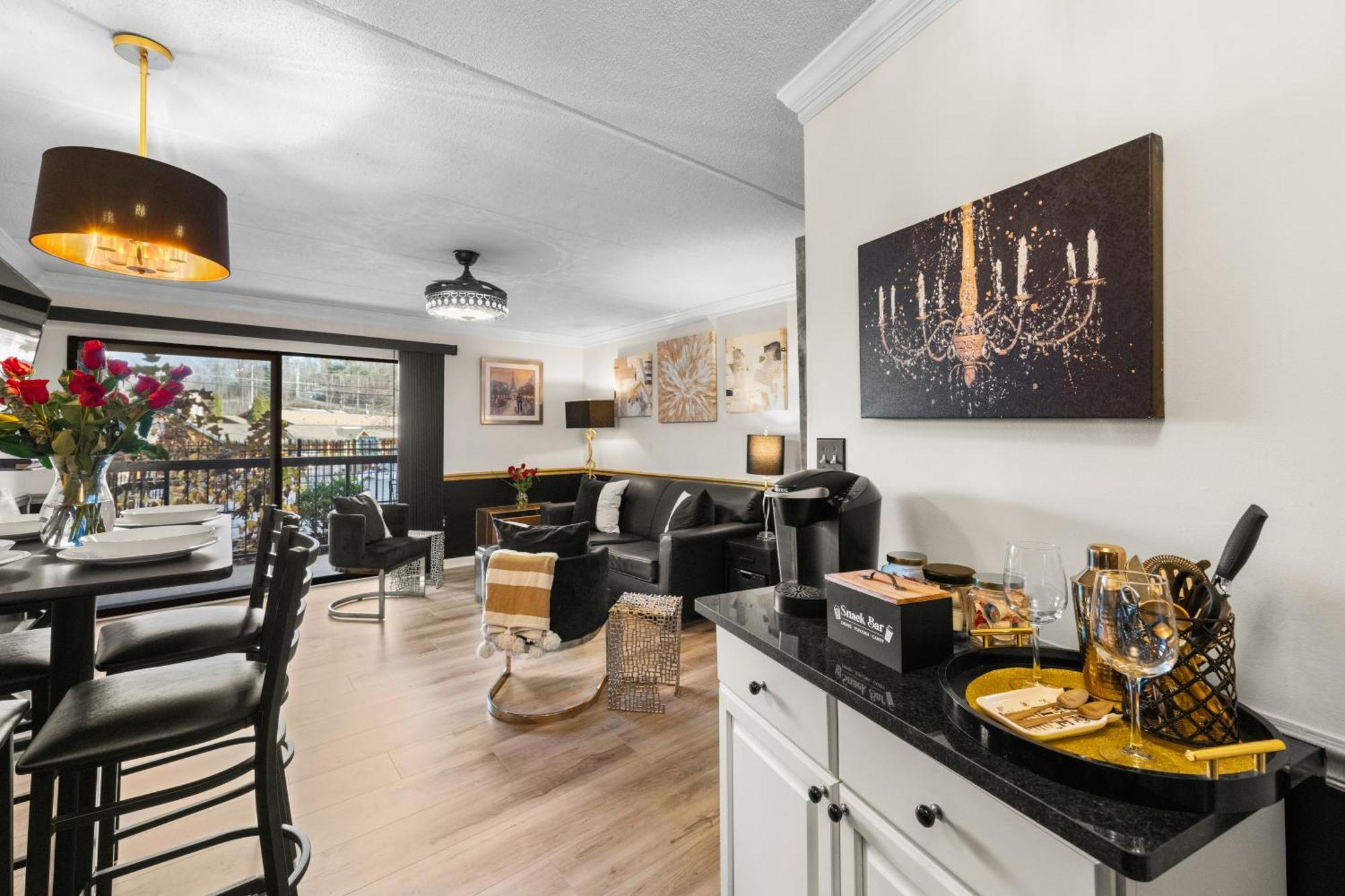 Walk To Anakeesta Romantic 1Br W Fireplace แกตลิงเบิร์ก ภายนอก รูปภาพ